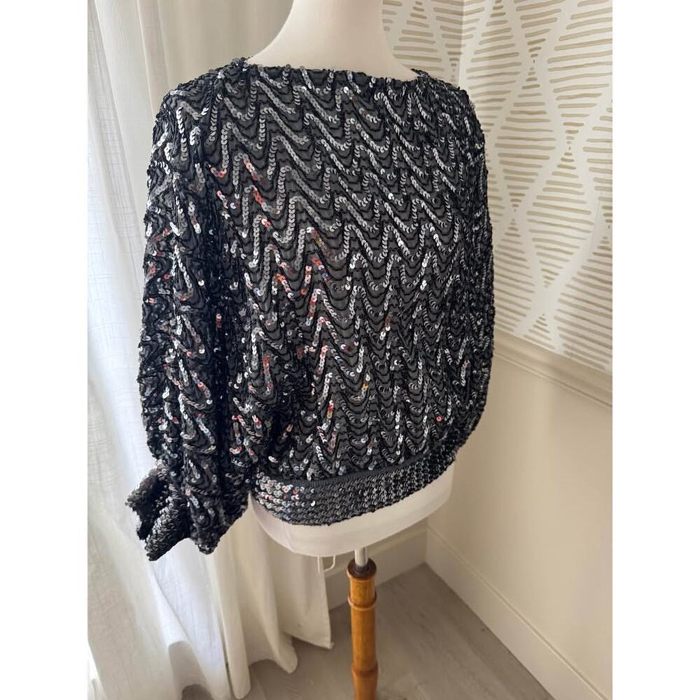 Sakowitz Medium Vintage Black & Silver Sequin Balloon Sleeve Stretchy Top - Picture 6 of 8
